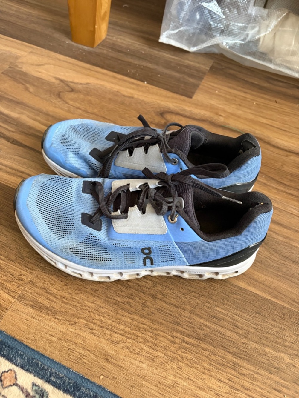 On Cloud womens shoes